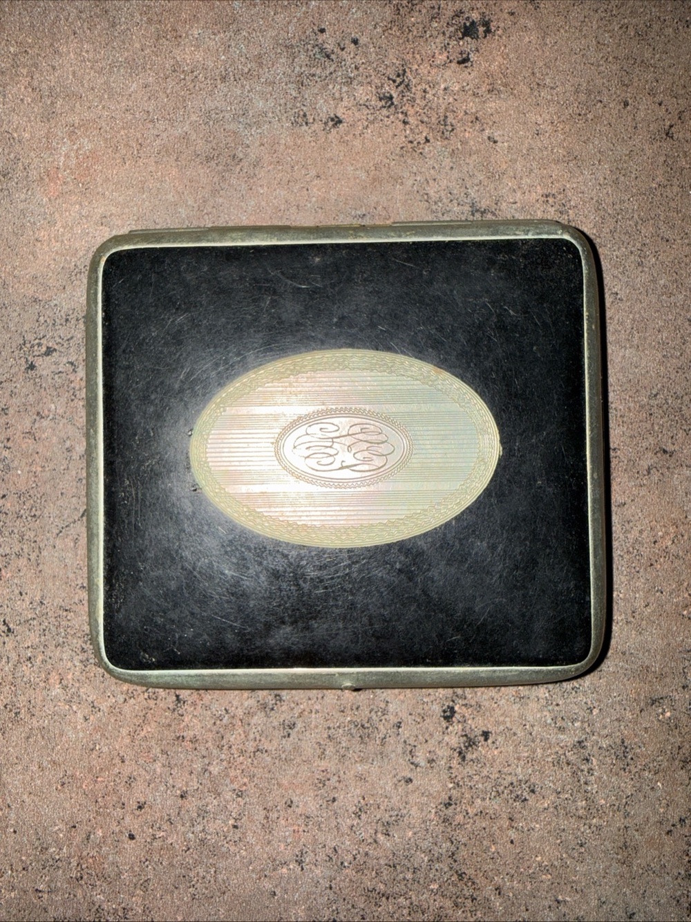 Vintage Rare Marathon Powder Compact